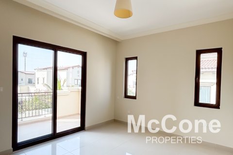 Villa de 6 dormitorios en Rosa, UAE No. 74179 15