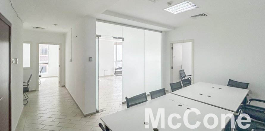 Office de 90.02m² en Al Barsha 1, UAE No. 74184