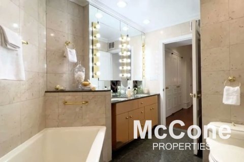 Apartment de 1 dormitorio en Vida Residences Dubai Mall, UAE No. 74183 4