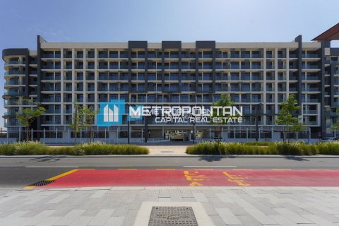 Квартира с 2 спальнями в Masdar City, ОАЭ №104812 16