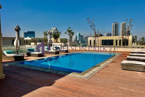 4 bedrooms Apartment in Doha, Qatar No. 57419 7