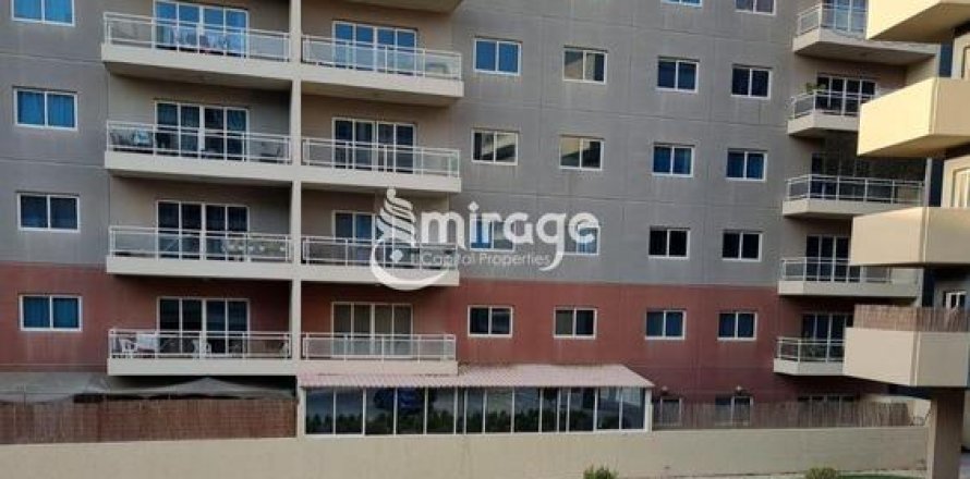 Apartment de 2 dormitorios en Al Reef, UAE No. 71172