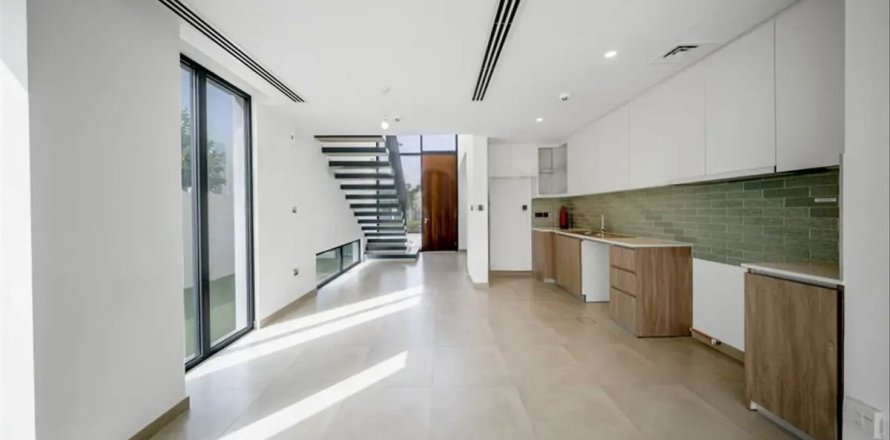 4 bedrooms Villa  No. 106416
