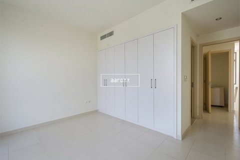 Villa de 3 dormitorios en Dubai, UAE No. 102344 6