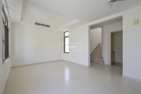 Villa de 3 dormitorios en Dubai, UAE No. 102344 5