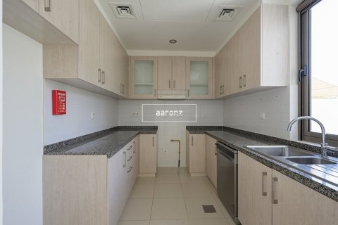Villa de 3 dormitorios en Dubai, UAE No. 102344 12