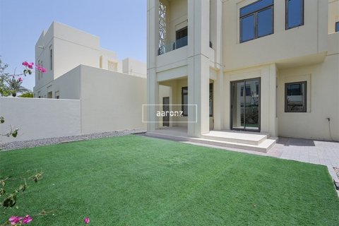 Villa de 3 dormitorios en Dubai, UAE No. 102344 19