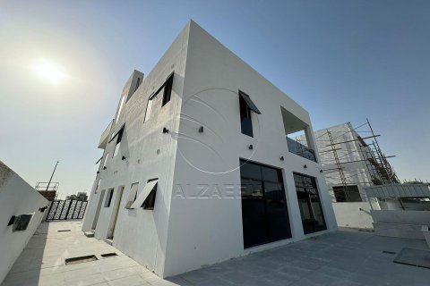 Villa de 5 dormitorios en Al Shamkha, UAE No. 91321 6