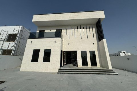 Villa de 5 dormitorios en Al Shamkha, UAE No. 91321 22