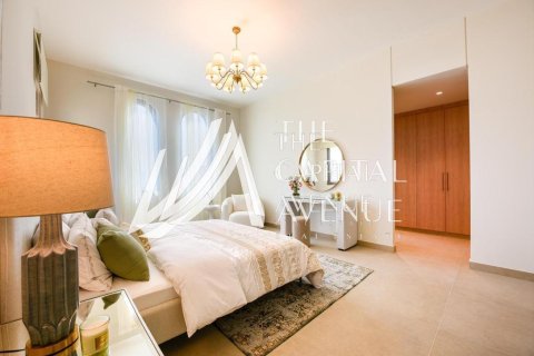 2 bedrooms Townhouse in Khalifa City, UAE No. 86751 8