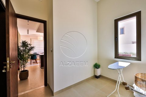 2 bedrooms Townhouse in Khalifa City, UAE No. 91414 3
