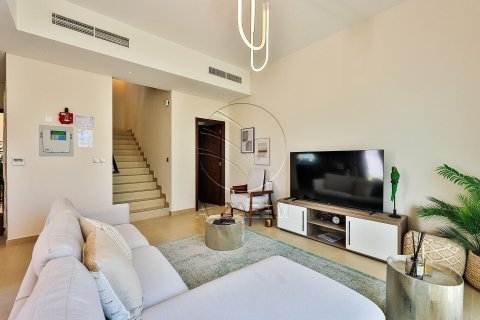 2 bedrooms Townhouse in Khalifa City, UAE No. 91414 11