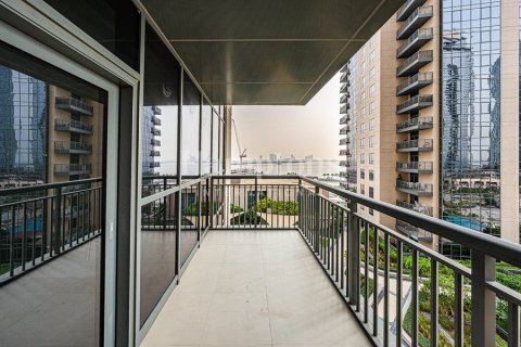 Apartment de 3 dormitorios en Dubai Creek Residence Tower 2 South, UAE No. 72740 2