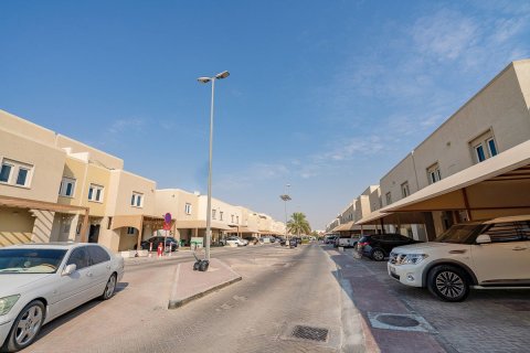 Commercial property de 5 dormitorios en Al Reef, UAE No. 79847 15
