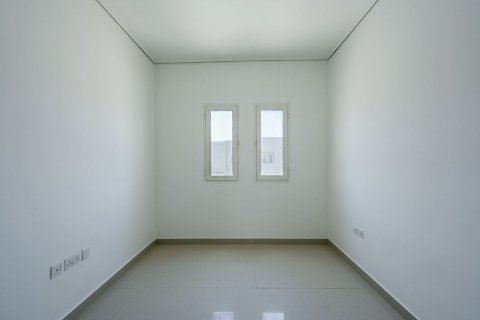 Commercial property de 5 dormitorios en Al Reef, UAE No. 79847 8