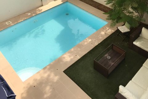 Commercial property de 5 dormitorios en Al Reef, UAE No. 79847 11
