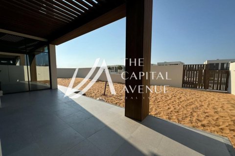 Villa de 4 dormitorios en Abu Dhabi, UAE No. 86574 4