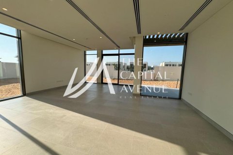 Villa de 4 dormitorios en Abu Dhabi, UAE No. 86574 5