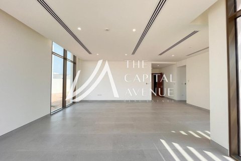 Villa de 4 dormitorios en Abu Dhabi, UAE No. 86574 17