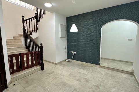 Villa de 2 dormitorios en Al Khuwair, Oman No. 105031 3