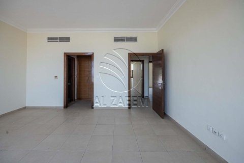 Villa de 4 dormitorios en Abu Dhabi, UAE No. 90190 9