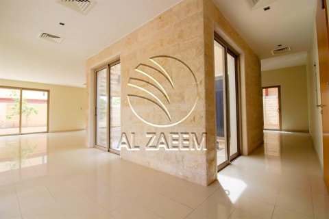 4 غرف نوم فيلا في Al Raha Gardens, الإمارات العربية المتحدة رقم 90194 10
