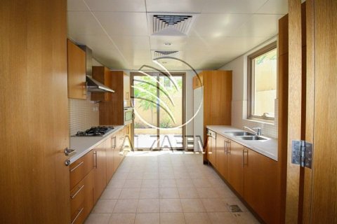 4 غرف نوم فيلا في Al Raha Gardens, الإمارات العربية المتحدة رقم 90194 8