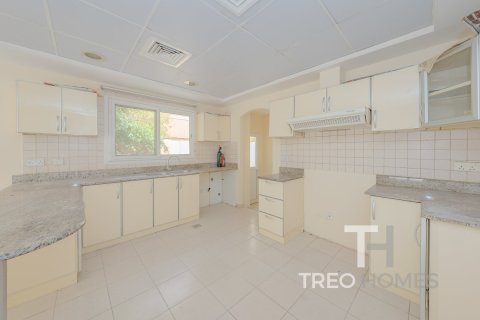 5 غرفة نوم  فيلا في Meadows, الإمارات العربية المتحدة رقم 74002 5