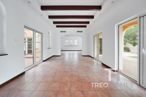 Villa de 6 dormitorios en The Villa, UAE No. 74001 5