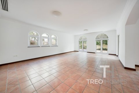 Villa de 6 dormitorios en The Villa, UAE No. 74001 6