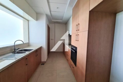 2 bedrooms Apartment in Dubai, UAE No. 72360 13