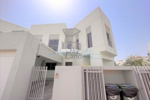 Villa de 5 dormitorios en Umm Suqeim, UAE No. 72356 1