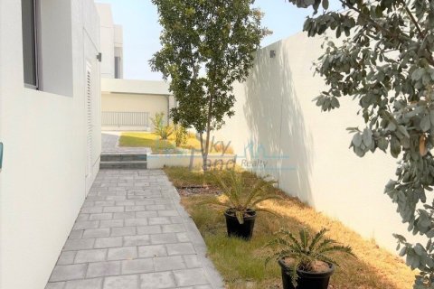 Villa de 5 dormitorios en Umm Suqeim, UAE No. 72356 10