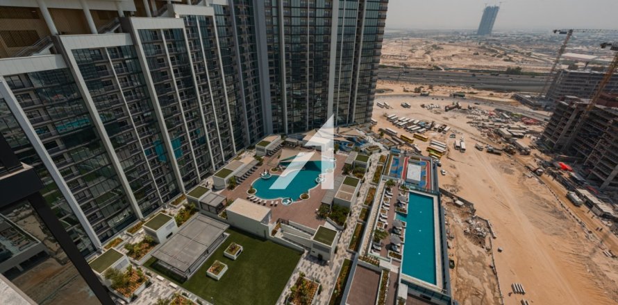 2 bedrooms Apartment in Dubai, UAE No. 101812