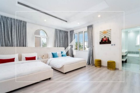 Вилла с 4 спальнями  №101811 16