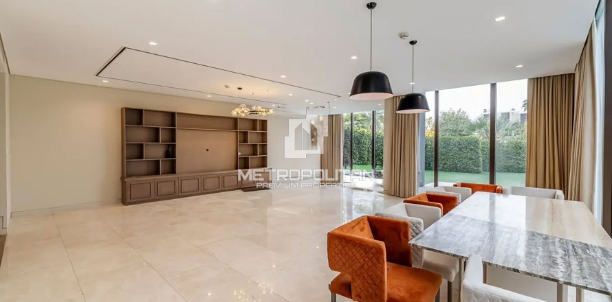 Вилла с 5 спальнями в Jumeirah Bay Island, ОАЭ №77682