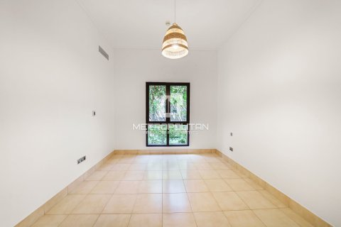 Квартира с 2 спальнями в Yansoon, ОАЭ №78287 23