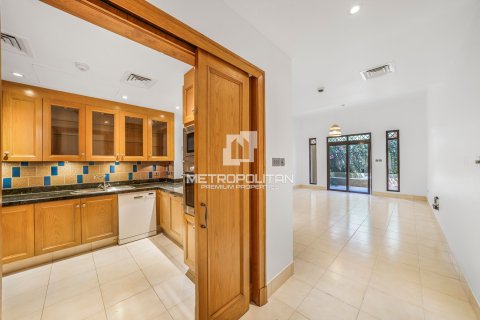 Квартира с 2 спальнями в Yansoon, ОАЭ №78287 2