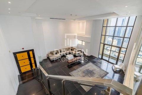 Квартира с 2 спальнями в Джумейра Бич Резиденс, ОАЭ №84107 2