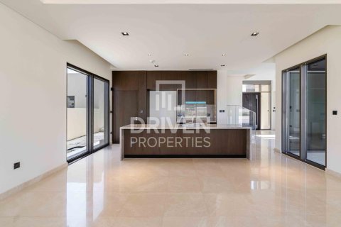 Villa de 4 dormitorios en Golf Place, UAE No. 84092 14
