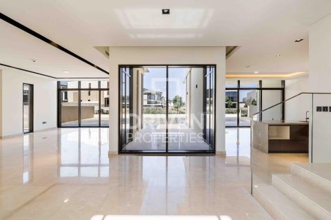 Villa de 4 dormitorios en Golf Place, UAE No. 84092 2