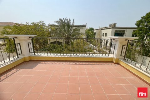 Villa de 3 dormitorios en Dubai, UAE No. 103870 4