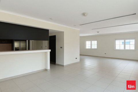 Villa de 3 dormitorios en Dubai, UAE No. 103870 28