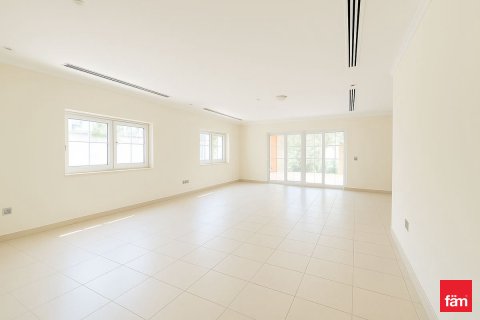 Villa de 3 dormitorios en Dubai, UAE No. 103870 30