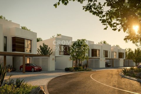 3 bedrooms Townhouse on the Yas Island, UAE No. 82578 3