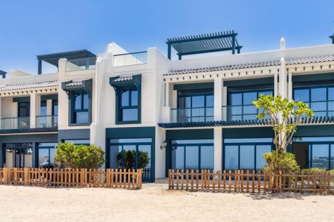 5 bedrooms Villa in Palm Jumeirah, UAE No. 88133 2