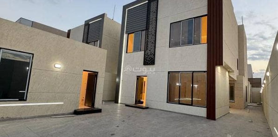 Villa de 6 dormitorios en Khobar, Saudi Arabia No. 60391