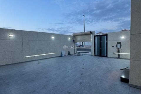Villa de 6 dormitorios en Khobar, Saudi Arabia No. 60391 24