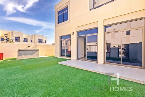 4 bedrooms Townhouse in Town Square, UAE No. 80284 1
