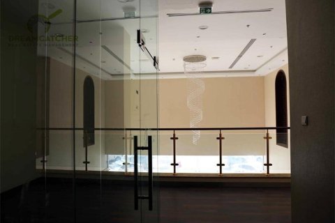 Commercial property de 699.9m² en Cornich Ras Al Khaima, UAE No. 75256 11